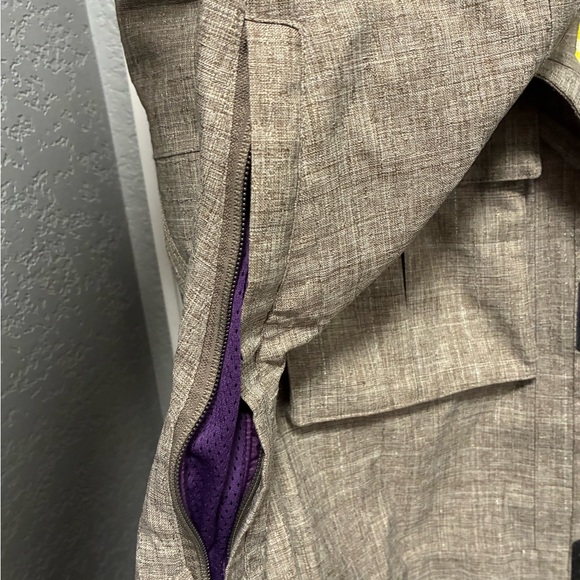 Armada Mega Rex - Picture 8 of 8